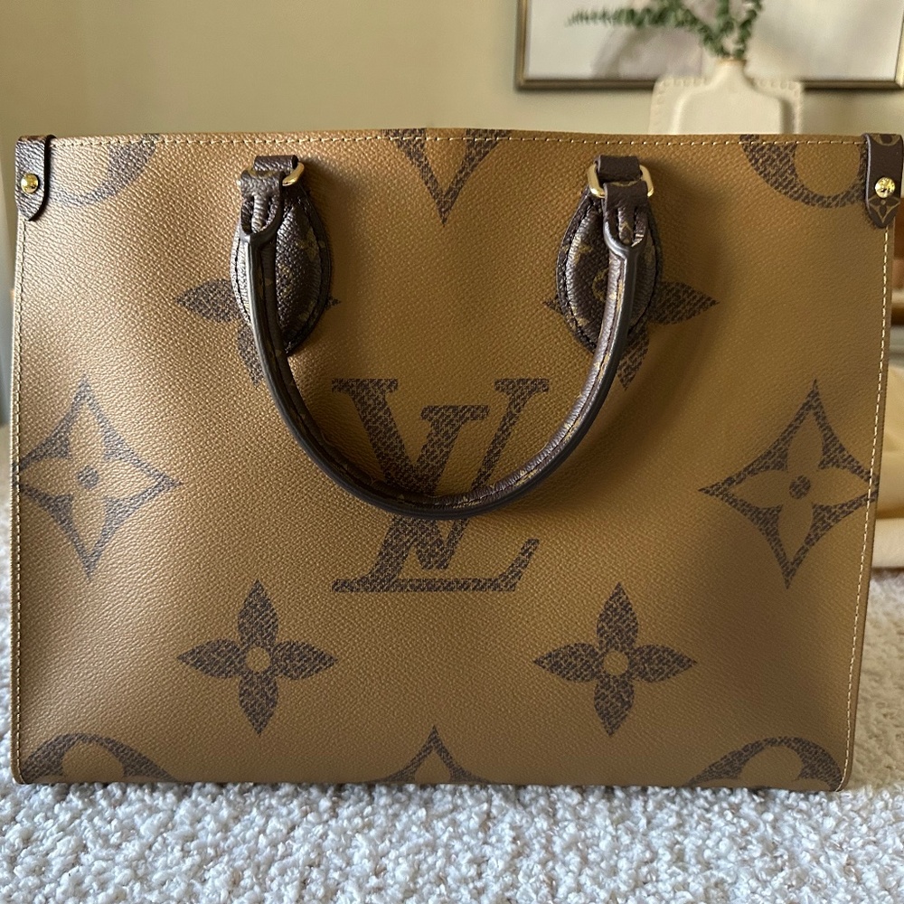 Louis Vuitton On-The-Go MM bag